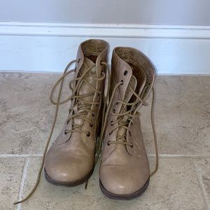 Brown Boots rock candy